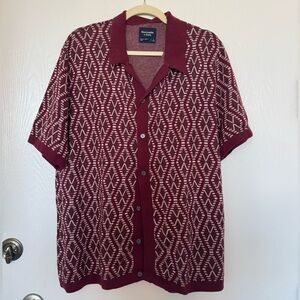 Abercrombie & Fitch Burgundy Patterned Button-Up Shirt